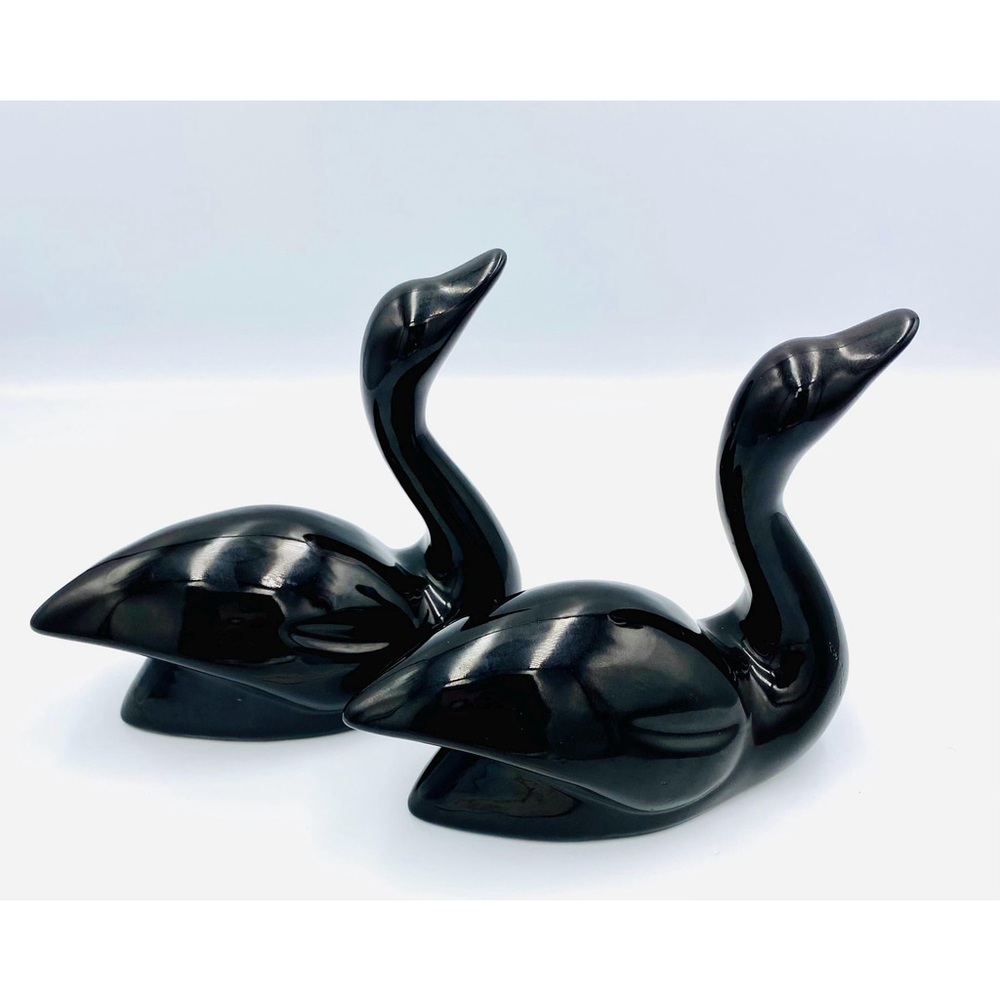 Vintage Black Swan Figurines – Mid Century Ceramic Pair, Minimalist Mantel Decor